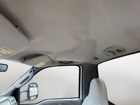 Used 2005 Ford F350 XL image 10