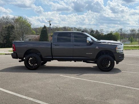 Used 2024 RAM 2500 Laramie AWD/4WD image 4