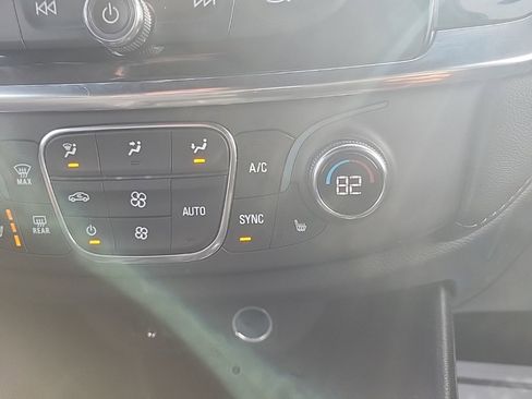 Used 2023 Chevrolet Traverse LT w/ LPO, Floor Liner Package image 18