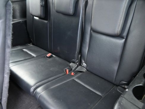Used 2014 Toyota Highlander XLE AWD/4WD image 14