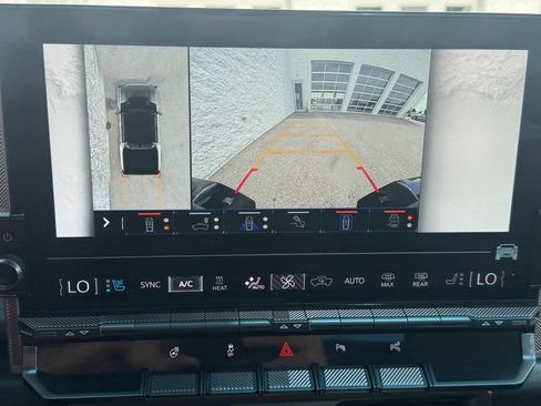 Used 2024 GMC Hummer EV 3X AWD/4WD image 25