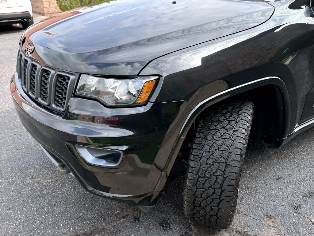Used 2016 Jeep Grand Cherokee Limited 75th Anniversary AWD/4WD image 5