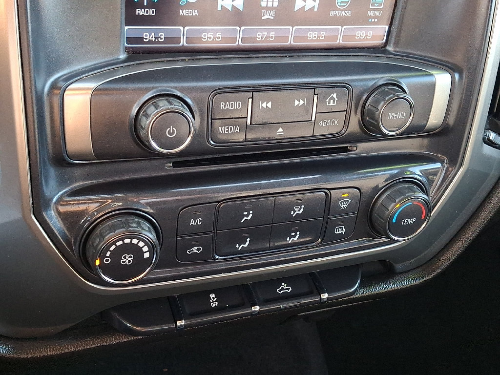 Used 2018 Chevrolet Silverado 1500 LT AWD/4WD image 17