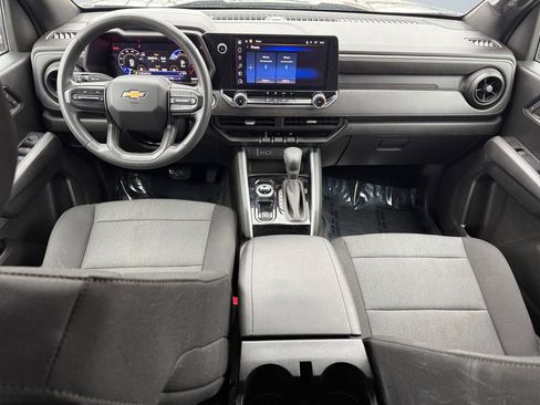 Used 2024 Chevrolet Colorado W/T w/ Safety Package image 10