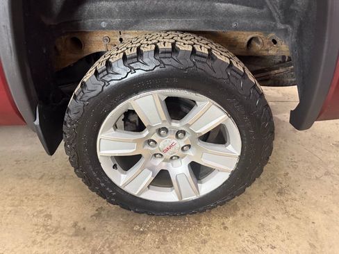 Used 2016 GMC Sierra 1500 SLE w/ SLE Value Package AWD/4WD image 28