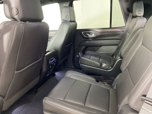 Used 2023 Chevrolet Tahoe Z71 w/ Luxury Package image 12