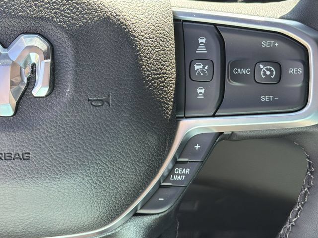 New 2026 RAM 2500 Big Horn AWD/4WD image 26