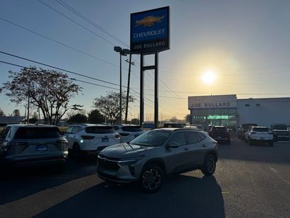 New 2026 Chevrolet Trax LT w/ Driver Confidence Package