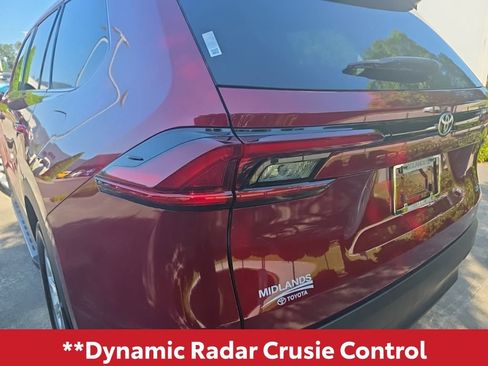 Used 2025 Toyota Grand Highlander FWD image 8