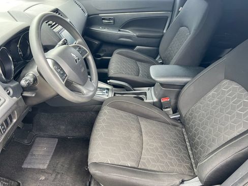 Used 2023 Mitsubishi Outlander Sport LE AWD/4WD image 17