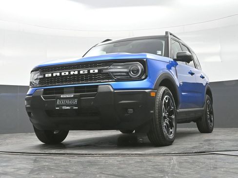 Used 2025 Ford Bronco Sport Outer Banks w/ Outer Banks Tech Package+ image 19