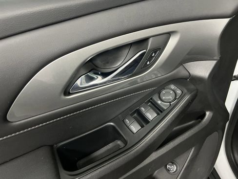 Certified 2023 Chevrolet Traverse LT image 56
