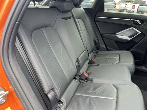 Used 2023 Audi Q3 2.0T Premium image 31