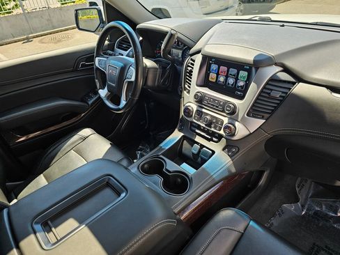Used 2019 GMC Yukon SLT w/ Open Road Package AWD/4WD image 11