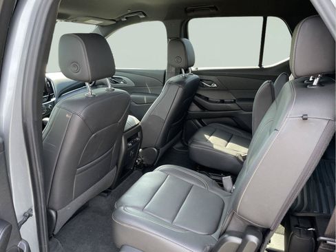 Used 2023 Chevrolet Traverse LT AWD/4WD image 15