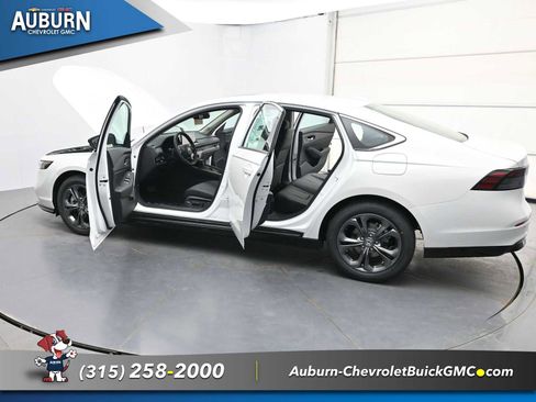 Used 2022 Chevrolet Silverado 1500 RST w/ All Star Edition Plus AWD/4WD image 37