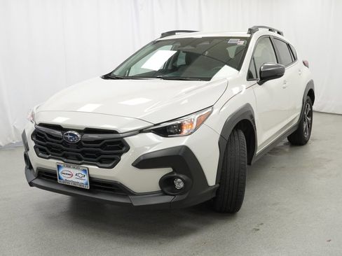 Used 2024 Subaru Crosstrek 2.0i Premium AWD/4WD image 3