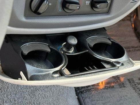 Used 1997 Ford Crown Victoria image 24