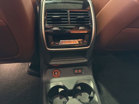 Certified 2025 BMW X7 M60i image 33