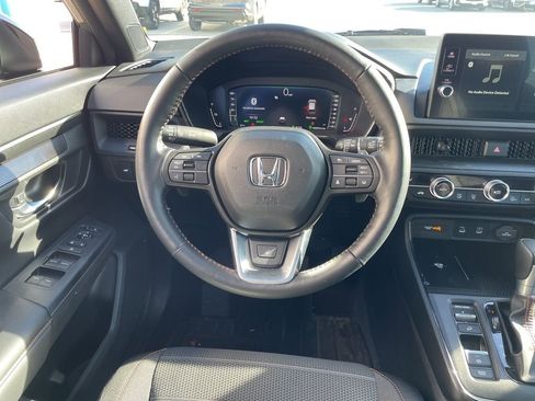 Used 2026 Honda CR-V TrailSport image 13