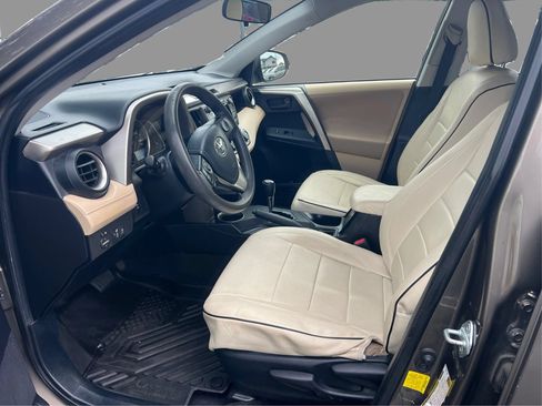 Used 2013 Toyota RAV4 LE AWD/4WD image 10
