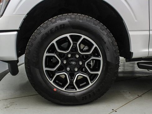 Certified 2022 Ford F150 XLT w/ Equipment Group 302A High image 11