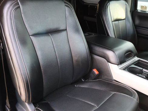 Used 2021 Ford F250 Lariat w/ Lariat Value Package image 20