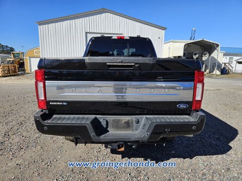 Used 2022 Ford F250 Platinum image 8