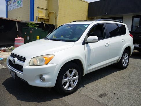 Used 2010 Toyota RAV4 Limited FWD image 5