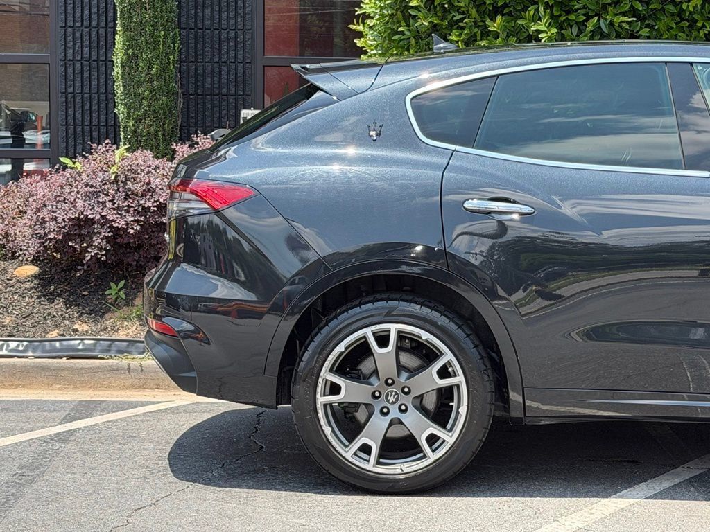 Used 2023 Maserati Levante Modena AWD/4WD image 22