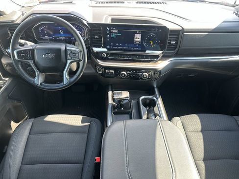 Used 2023 Chevrolet Silverado 1500 RST AWD/4WD image 18