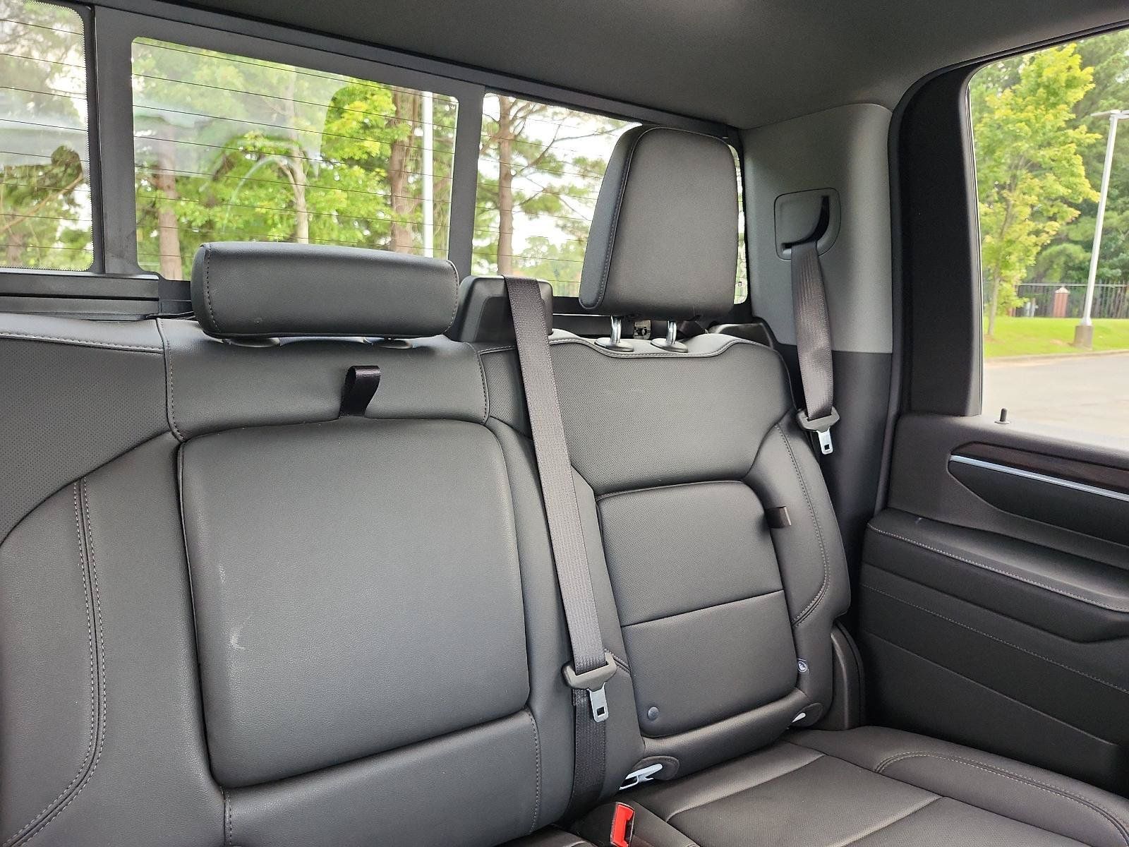 Used 2024 GMC Sierra 2500 SLT w/ SLT Premium Package AWD/4WD image 12