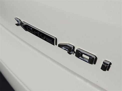 Used 2022 BMW X5 xDrive40i w/ Climate Comfort Package image 11