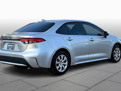 Used 2021 Toyota Corolla LE image 12