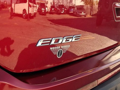 Used 2017 Ford Edge SEL w/ Equipment Group 201A image 29