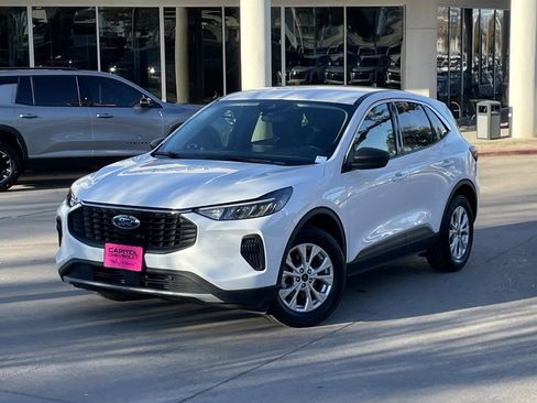 Used 2024 Ford Escape Active image 9