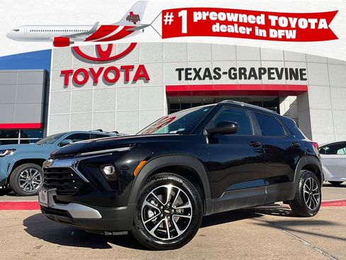 Used 2025 Chevrolet TrailBlazer LT image 1