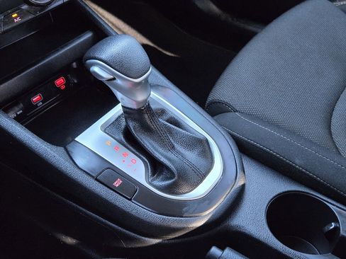 Certified 2024 Kia Forte LXS w/ LXS Technology Package image 9