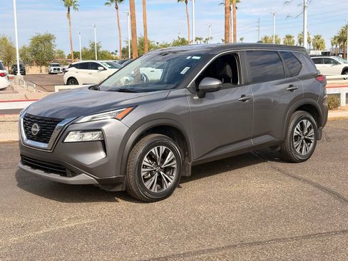 Certified 2023 Nissan Rogue SV FWD image 2