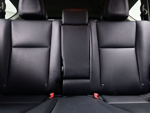 Used 2014 Toyota RAV4 Limited w/ Technology Package AWD/4WD image 16