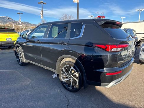 Used 2022 Mitsubishi Outlander SE image 22