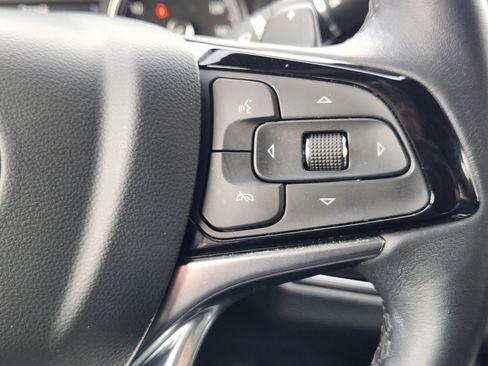 Certified 2024 Buick Enclave Essence image 29