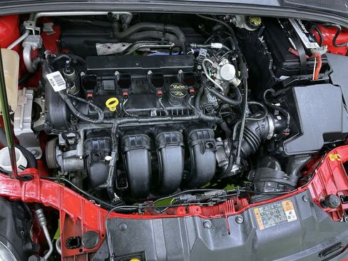 Used 2014 Ford Focus SE w/ Equipment Group 201A image 15