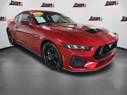 Used 2024 Ford Mustang GT RWD image 3