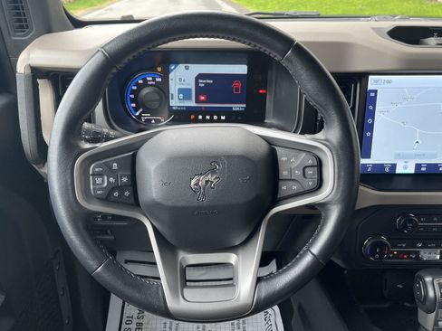 Used 2022 Ford Bronco Wildtrak AWD/4WD image 7