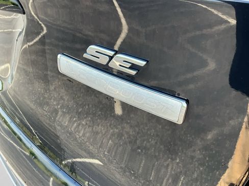 Used 2016 Ford Escape SE w/ Equipment Group 201A FWD image 20