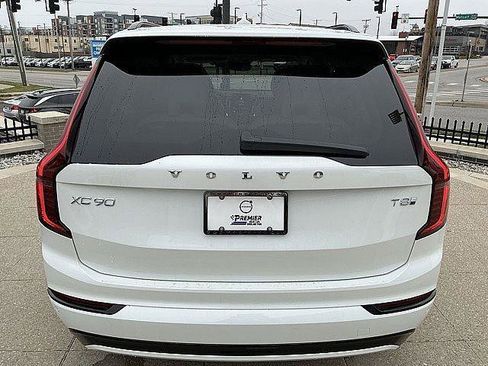 New 2026 Volvo XC90 T8 Ultra w/ Lounge Package AWD/4WD image 9