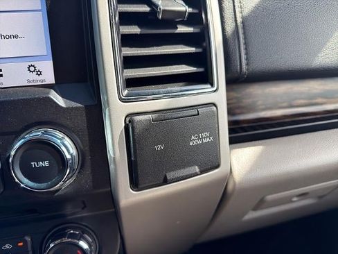 Used 2018 Ford F150 Lariat AWD/4WD image 39