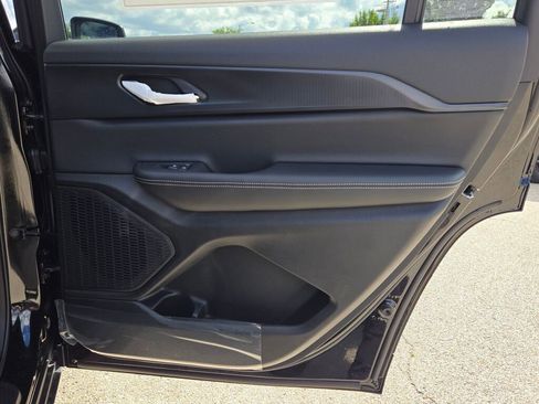 New 2025 Jeep Grand Cherokee L Laredo w/ Trailer Tow Package image 13