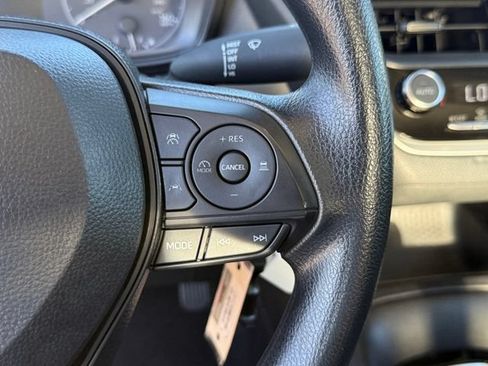 Used 2024 Toyota Corolla LE FWD image 18
